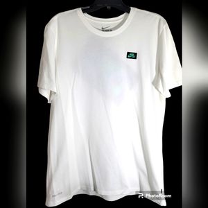 Nike SB Tee